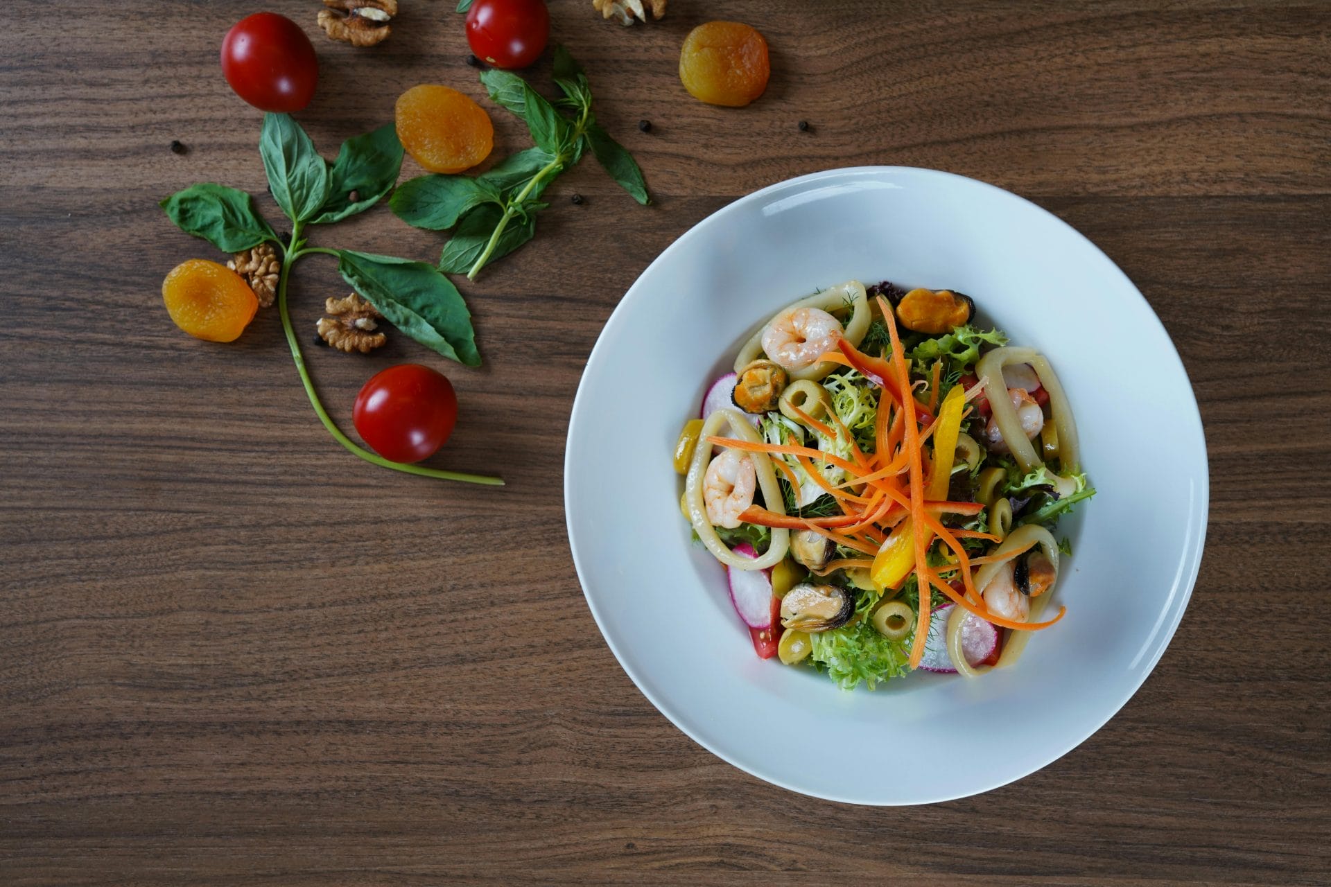 Gambas aux légumes du soleil : une recette estivale simple et savoureuse